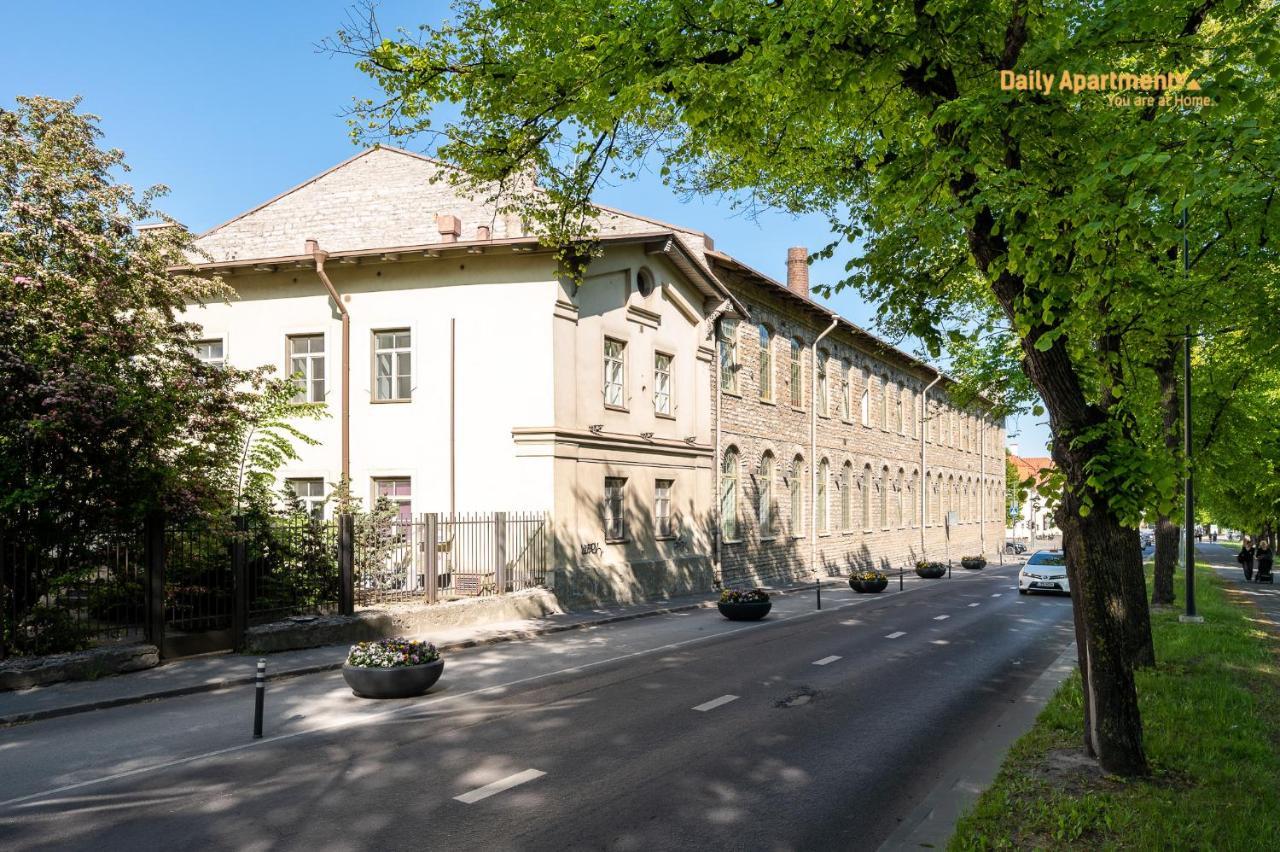 Daily Apartments - Duplex Apartment Tallinn Exterior photo